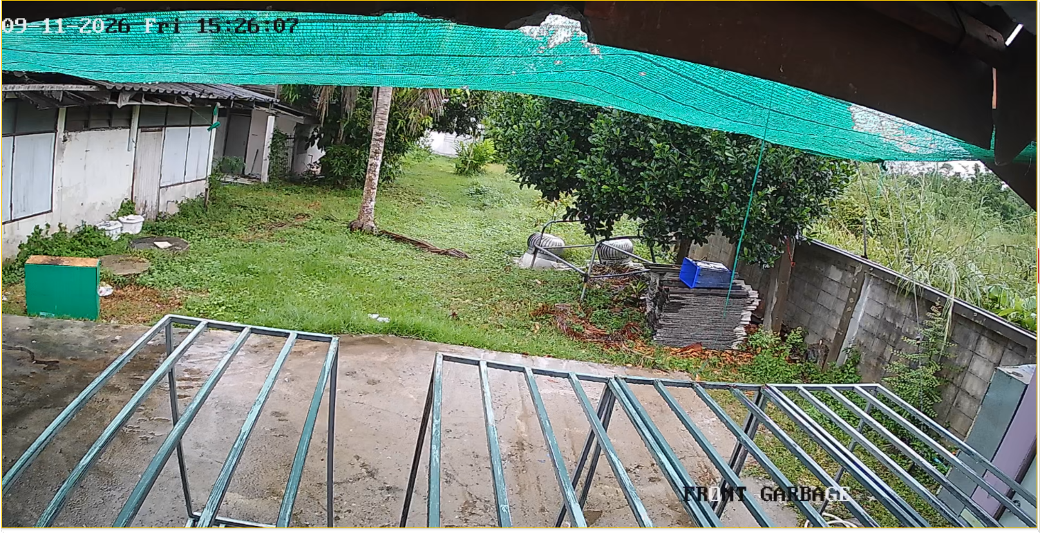 CAM_Front Garbage-Service